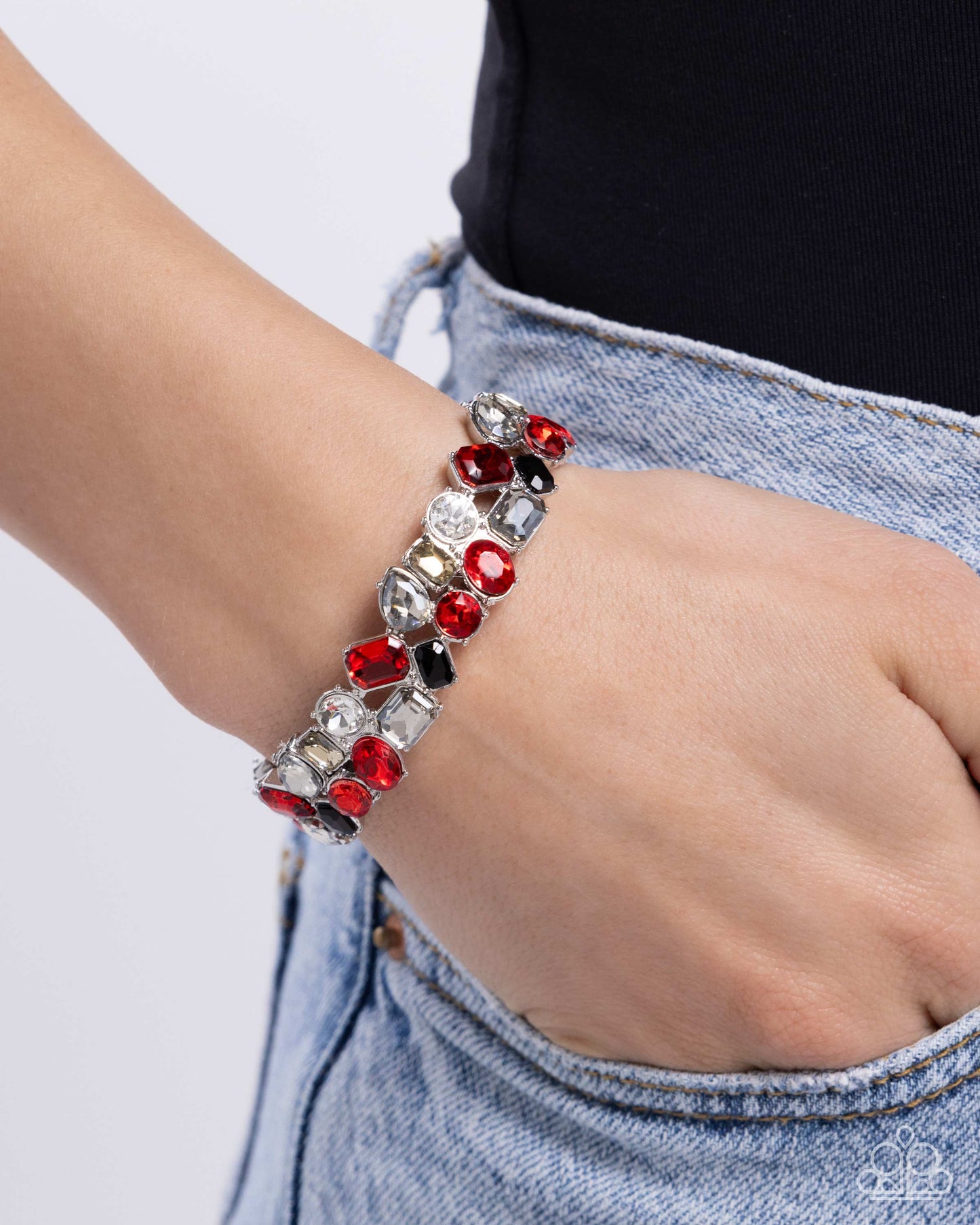 Handcrafted Haven Red Bracelet Paparazzi