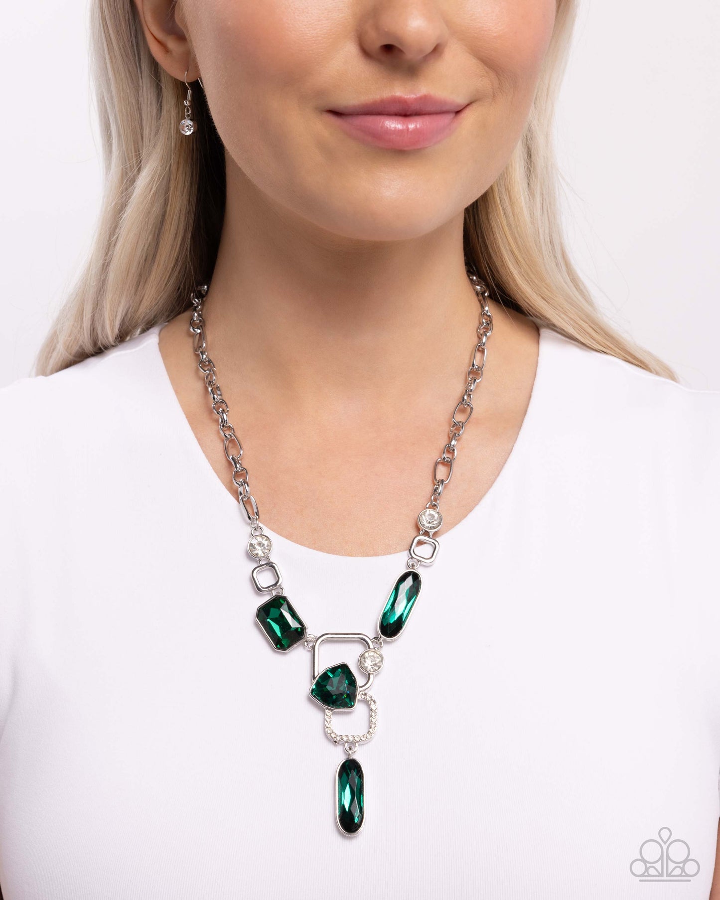 Artistic Elegance Green Necklace Paparazzi