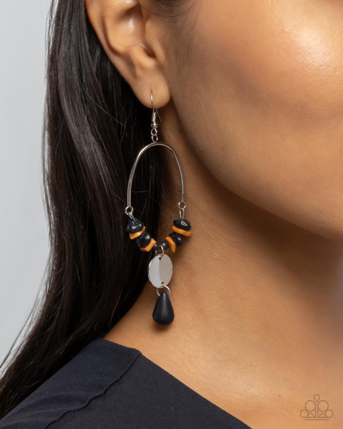 Suspended Santa Fe Black Earrings Paparazzi